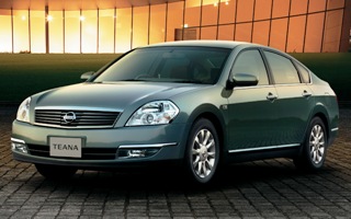 Nissan Teana(1st) Photo